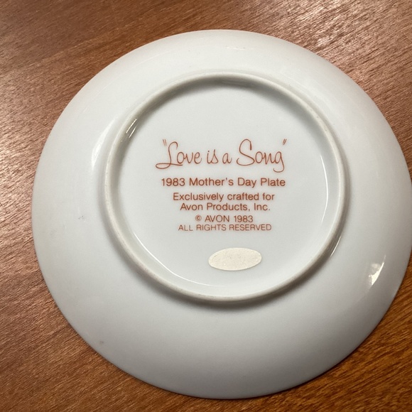 Vintage Avon Love Is A Song 1983 Mother’s Day Plate 5” - Picture 8 of 9